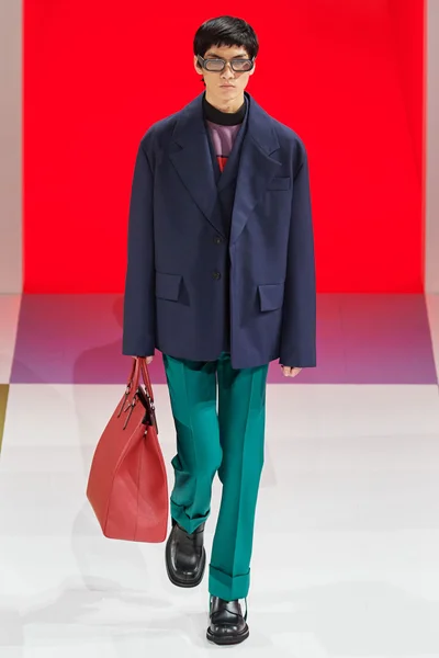 Look 29